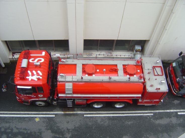 Water Tanker Fuso Mitsubishi Suginami FS 