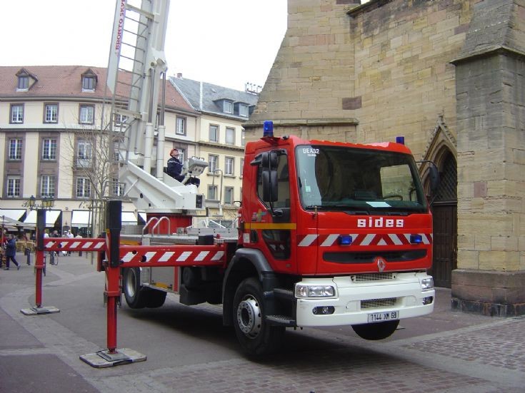 Colmar Renault Bronto Sides 