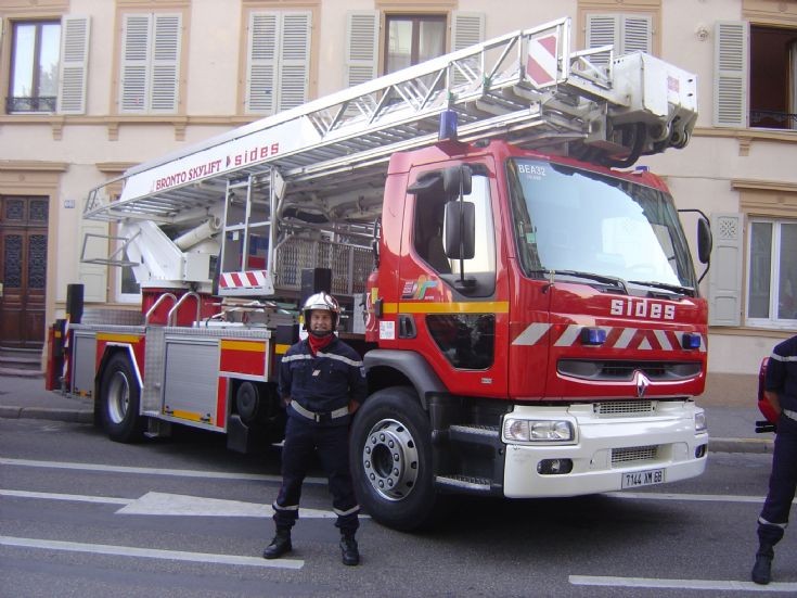 Renault Bronto-Sides Colmar Fire station
