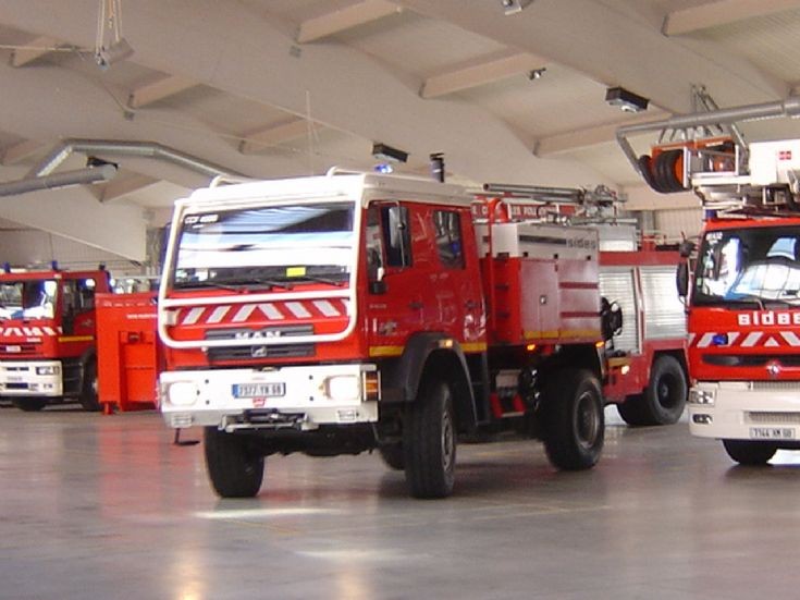Forest fire pumper MAN Camiva