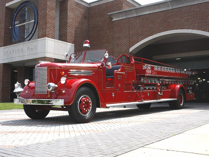 Marietta 1949 Pirsch ladder