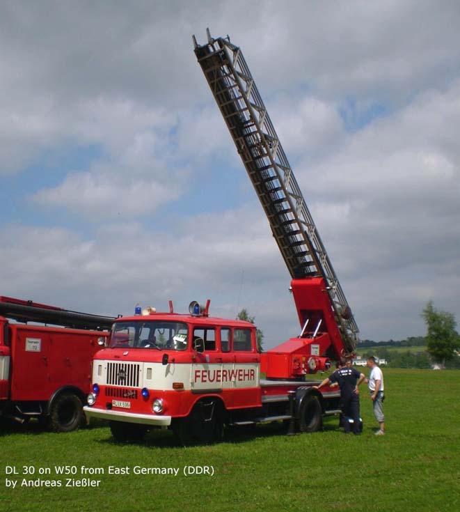 Turntable ladder in action IFA W50 DDR