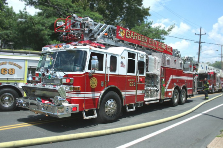 2009 Pierce 105' Quint Garden City FD