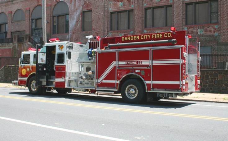 2001 Pierce Lance Pumper Garden City