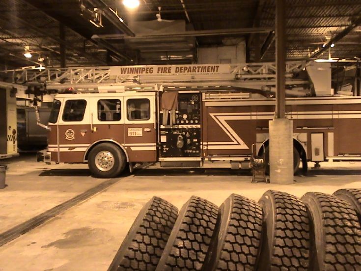 winnipeg turntable ladder 