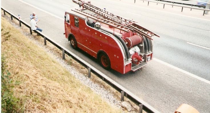 Dennis F8  YRB  612 