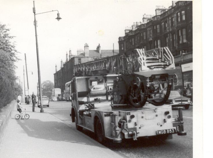 Dennis Metz Turntable Ladder