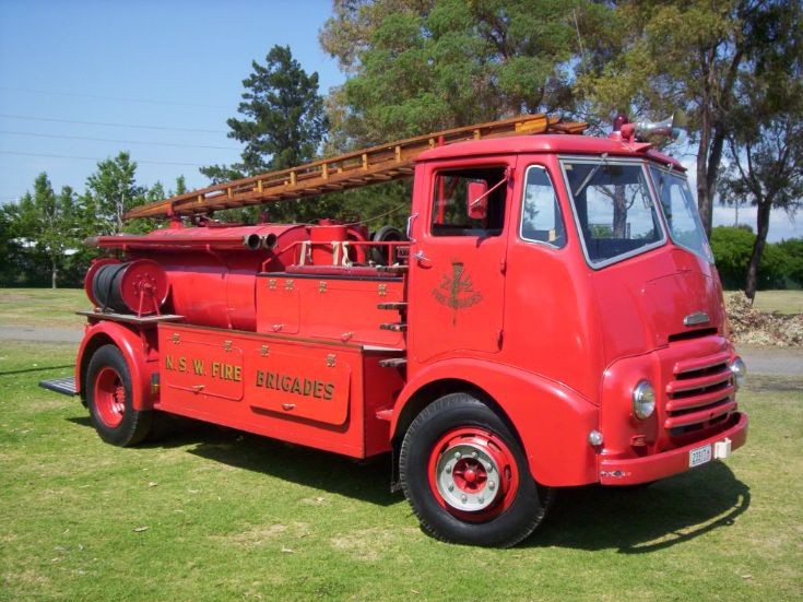 Morris Tanker/Pumper Museum of Fire Penrith