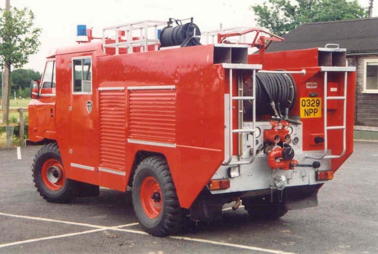 Q 329 NPP - Landrover - Rear view 