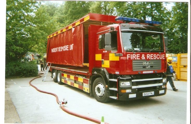DG53FWJ Dorset Fire And Rescue Service 2007  