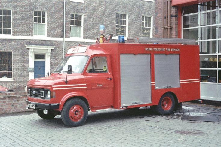 Ford 'A' series ET (AAJ196T) York 1985.