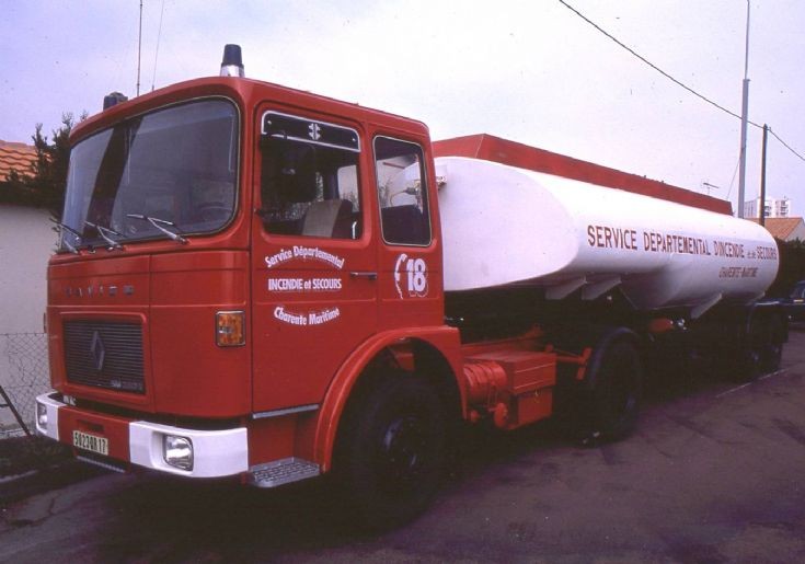 Sapeur Pompiers Royan 17 watertank carrier