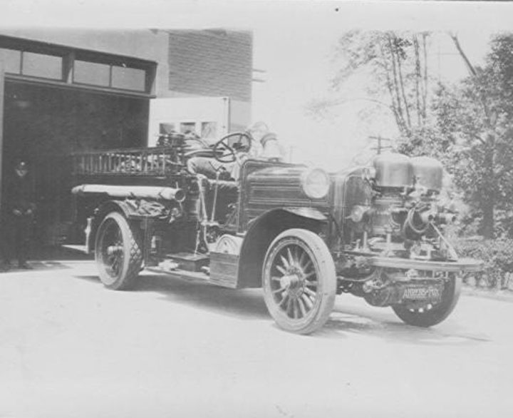 Ahrens-Fox 1924
