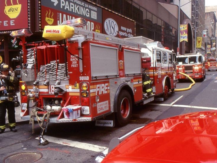 NYFD - 1999 Engine squad 18