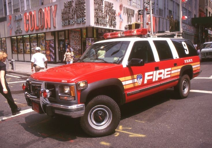 NYFD Battalion 9 GMC