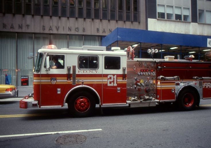 NYFD - 1999 Engine 21