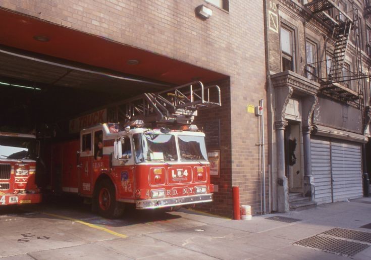 NYFD - 1999 call out ladder 4