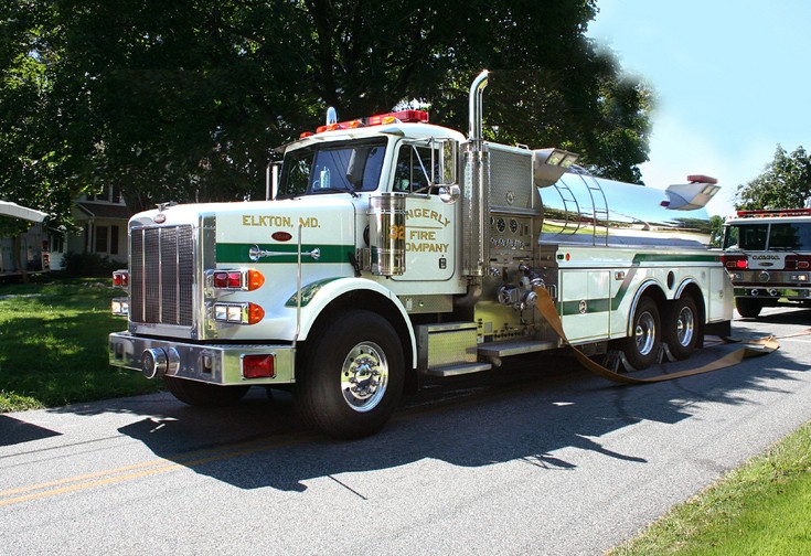Peterbilt 3000 Gallon Rural Pumper/Tanker