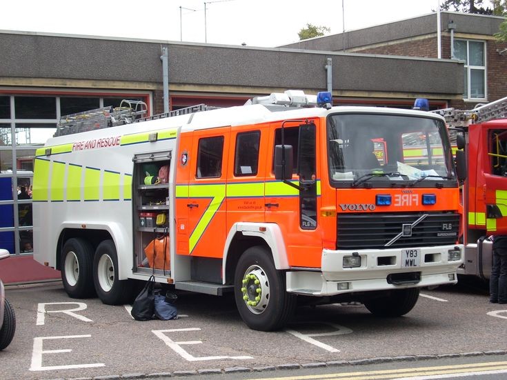 Buckinghamshire Volvo water tender/tanker
