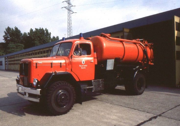 Fire department Berlin - Germany HAZMAT Tanker