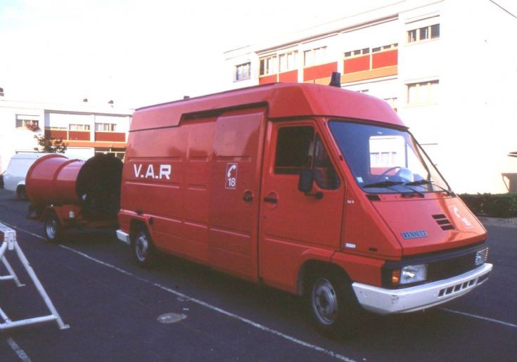 Sapeur Pompiers Bordeaux 33 BA and ventilator
