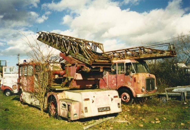 London Fire Brigade TL 241 FLM rear