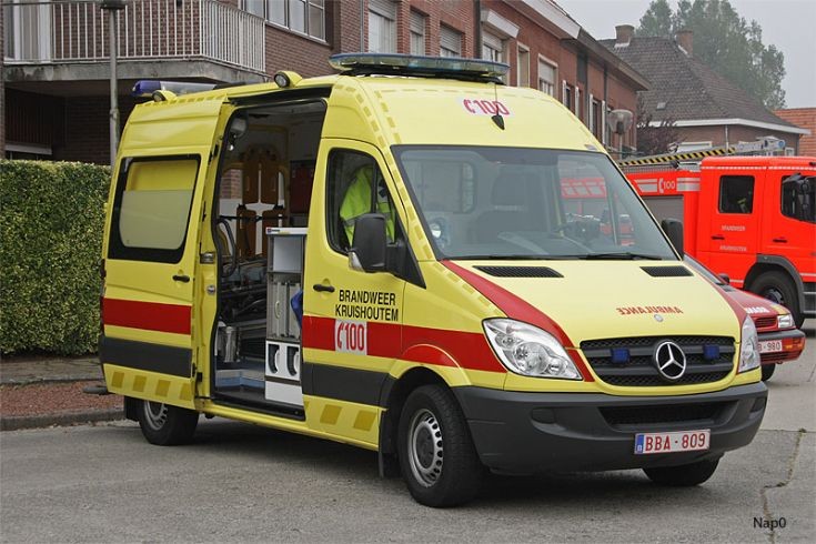 Brandweer Kruishoutem Belgium Ambulance
