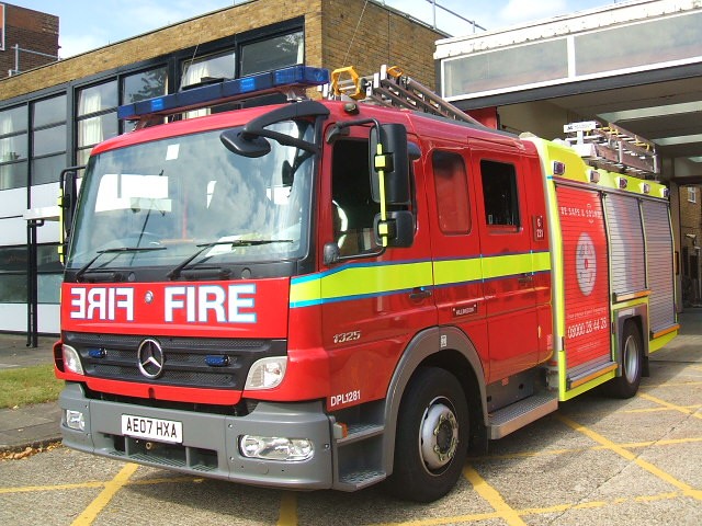 Hillingdons Pump ladder Mercedes LFB