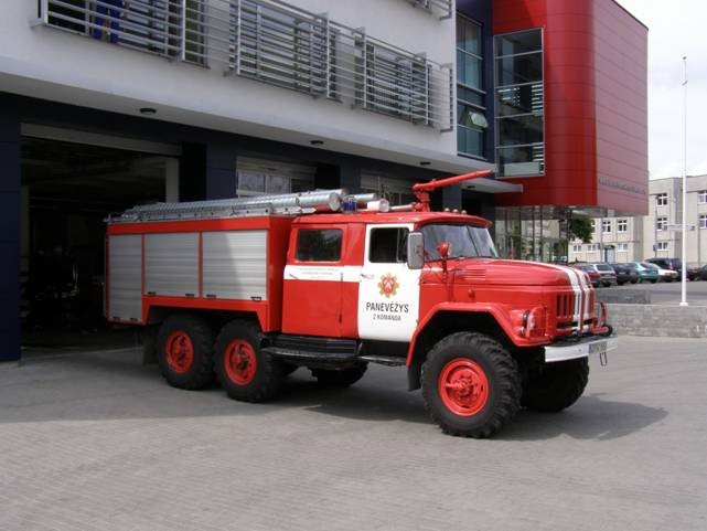 Lithuanian ZIL-131 fire pumper