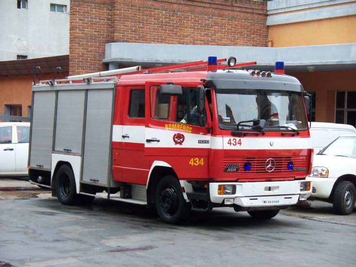 Mercedes Benz 1120 Bomberos