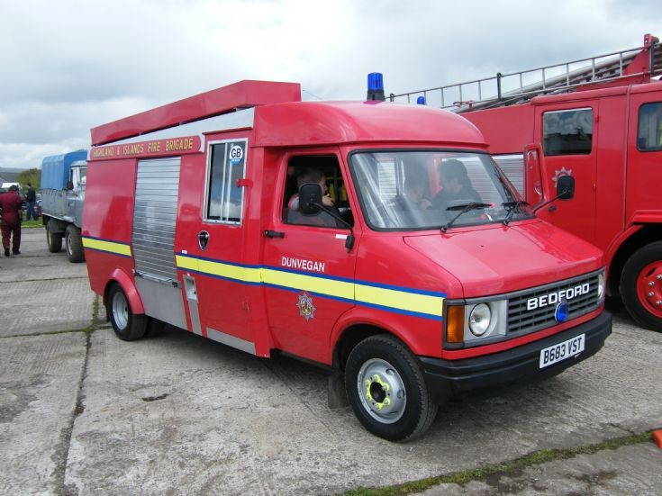 Bedford CF Appliance B683VST