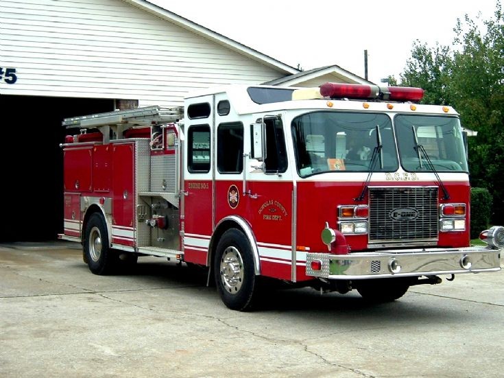 D.C.F.D - E-One pumper