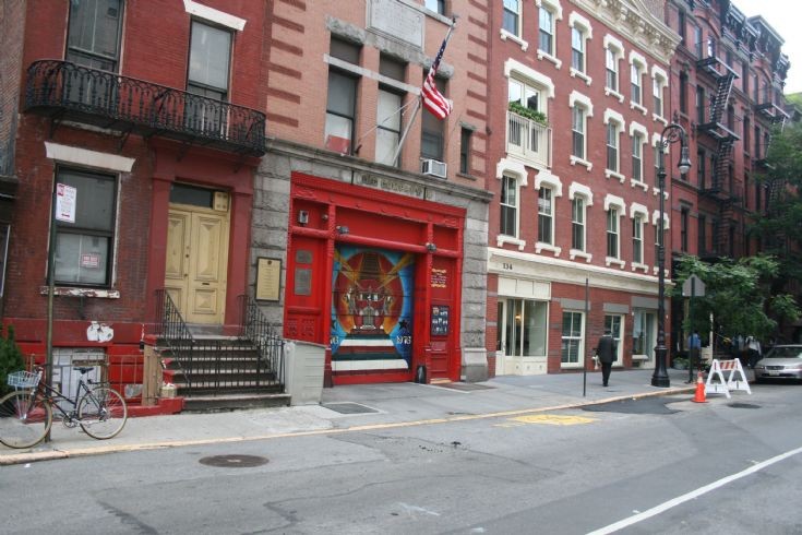 FDNY SQUAD  QUARTERS