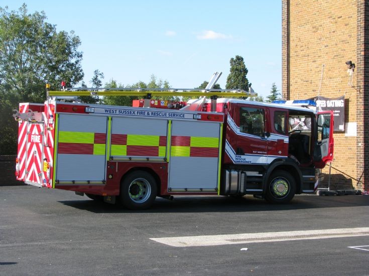 West Sussex Scania at 999 Day