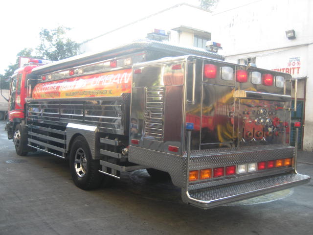 Isuzu Giga Custom Stainless Steel Fire Tanker