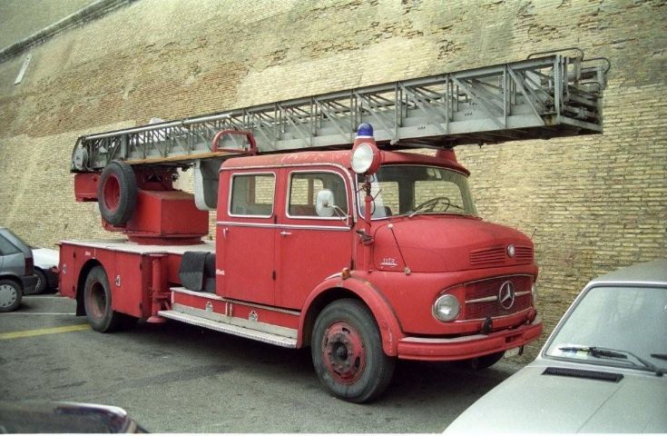 Mercedes Benz Metz ladder 