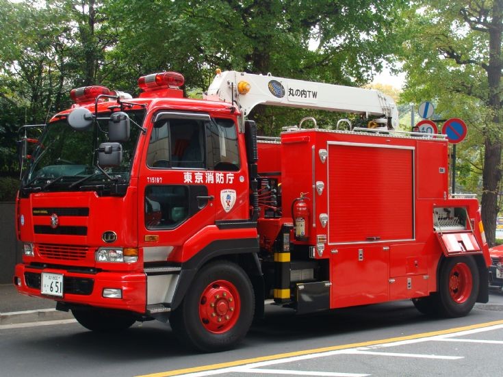 Salvage and Crane truck Tokyo Japan