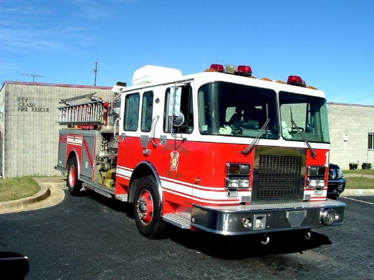Fulton County Fire Department Engine 19