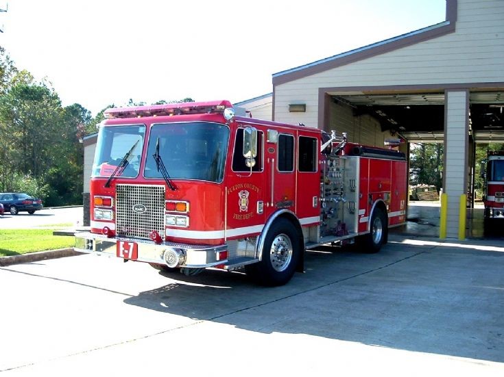 Fulton County Fire Department Engine 7