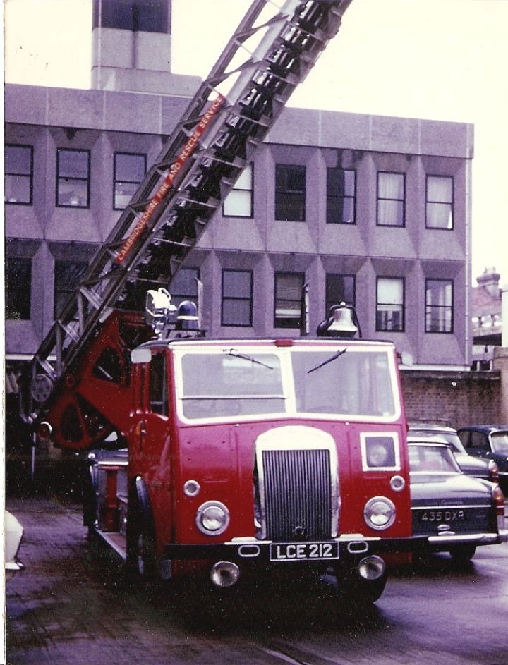 Dennis F14 TL Cambridge LCE 212