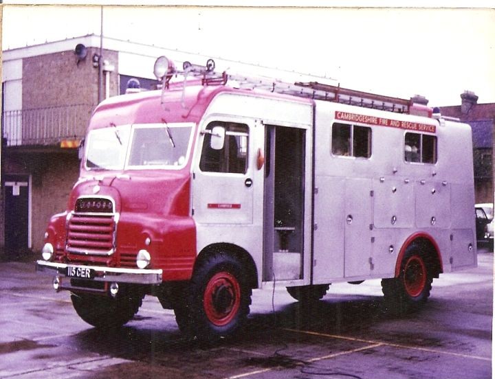 Bedford R Papworth ET 115 CER
