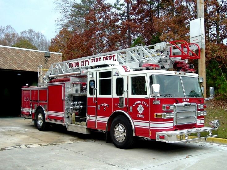UCFD Union City Fire Department Engine/Quint 3