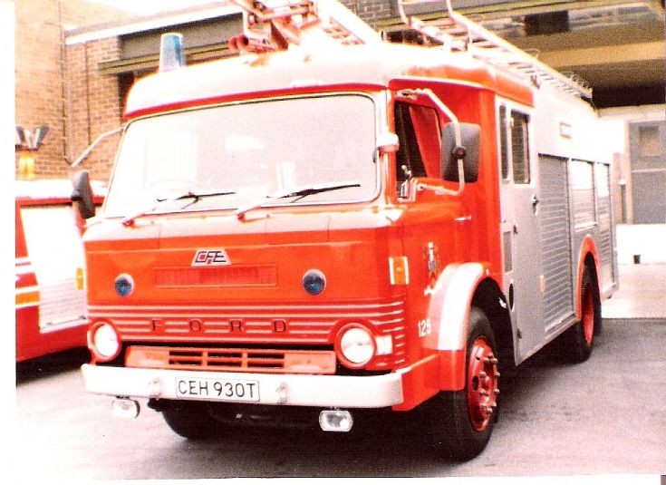 Staffordshire Ford Water Tender