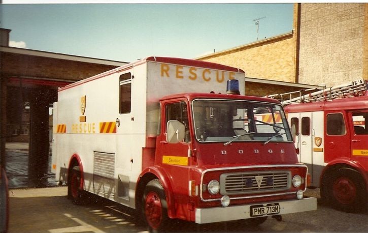 Dodge K850/Merryweather EST PMR 713M 