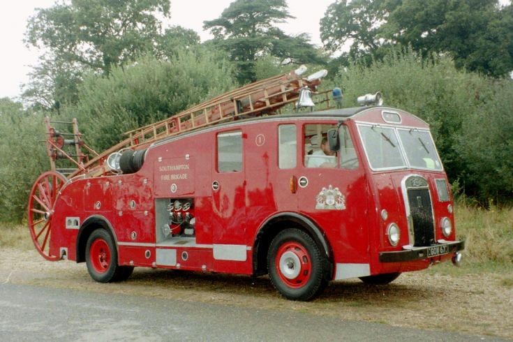 1950 Dennis F7/Dennis Pump Escape.