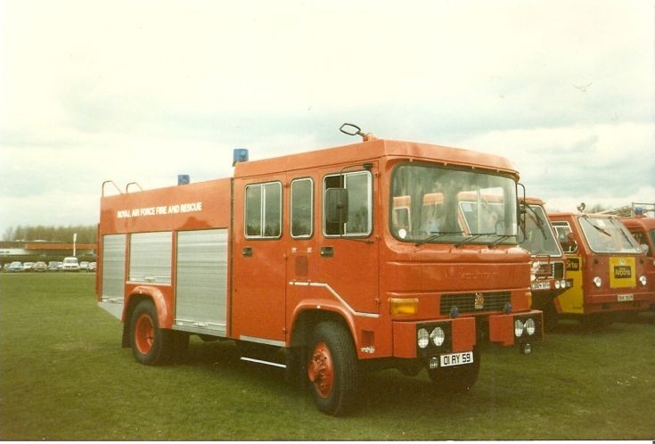 Bedford M/Mountain Range domestic 01 AY 59