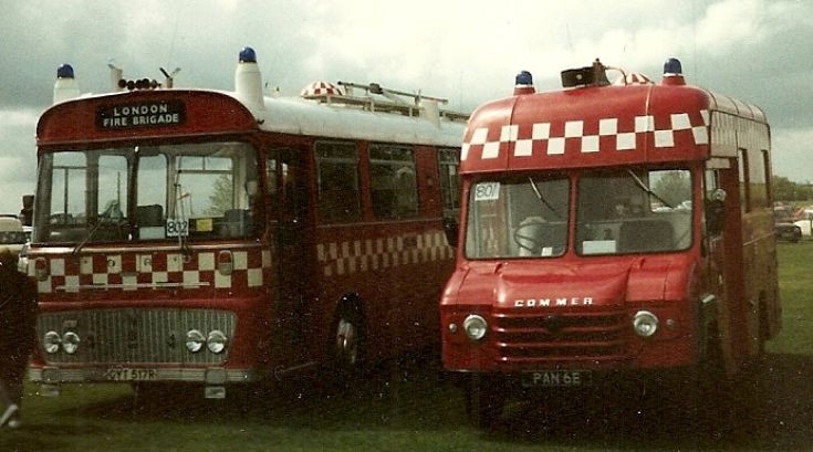 Ford /Willowbrook /Angloco CU OYT 517R