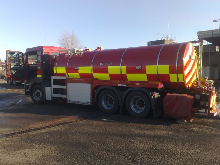MAN Water Carrier