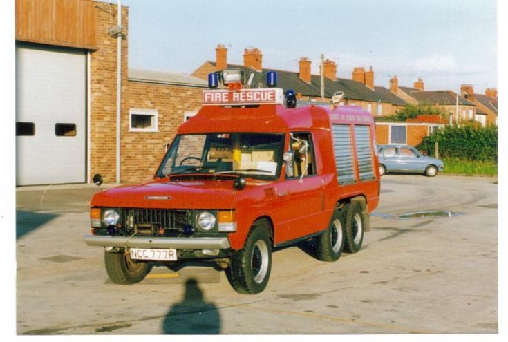 Range Rover NCC 777R at Deeside