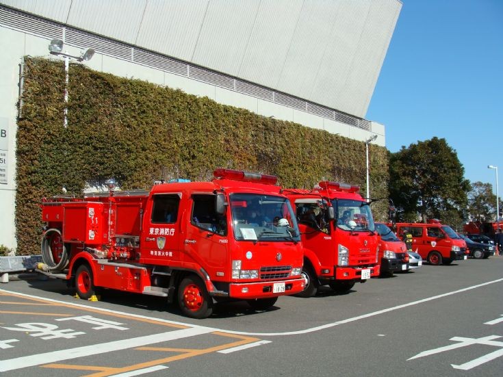 Tokyo Fire Department - Various lined up